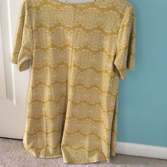 Yellow gold sized L LulaRoe top. - Picture 3 of 4